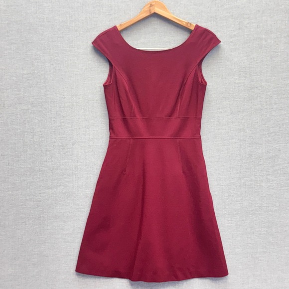 Original Penguin by Munsingwear Dresses & Skirts - Original Penguin Womens Burgundy Fit & Flare Dress Sleeveless‎ Size 4